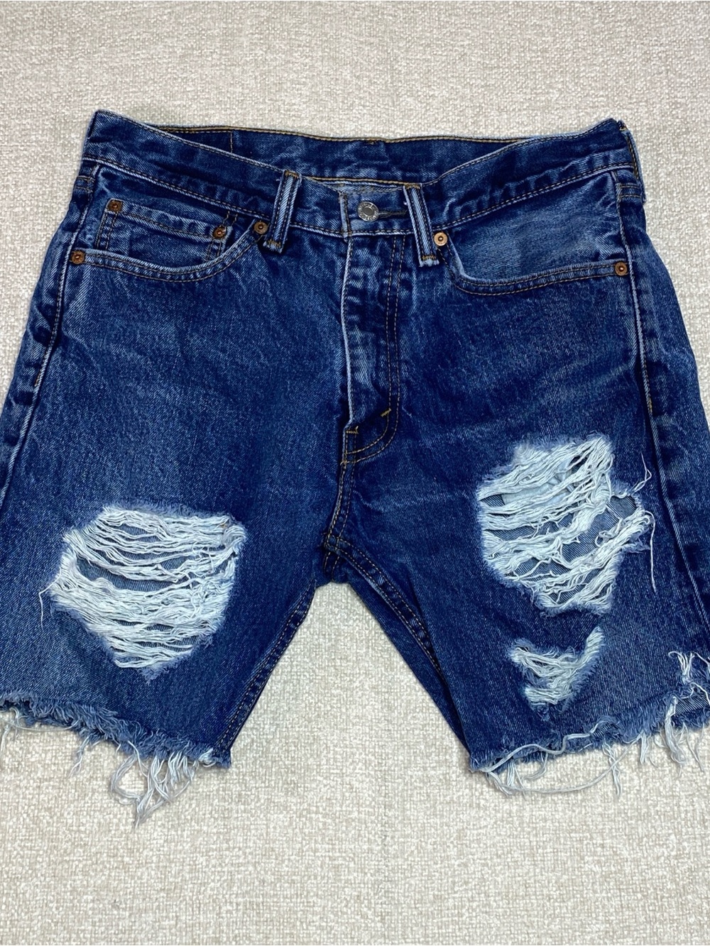 Levi's 505 Cut Off Jean Shorts Men W32 Distressed Denim Frayed Raw Hem Jorts